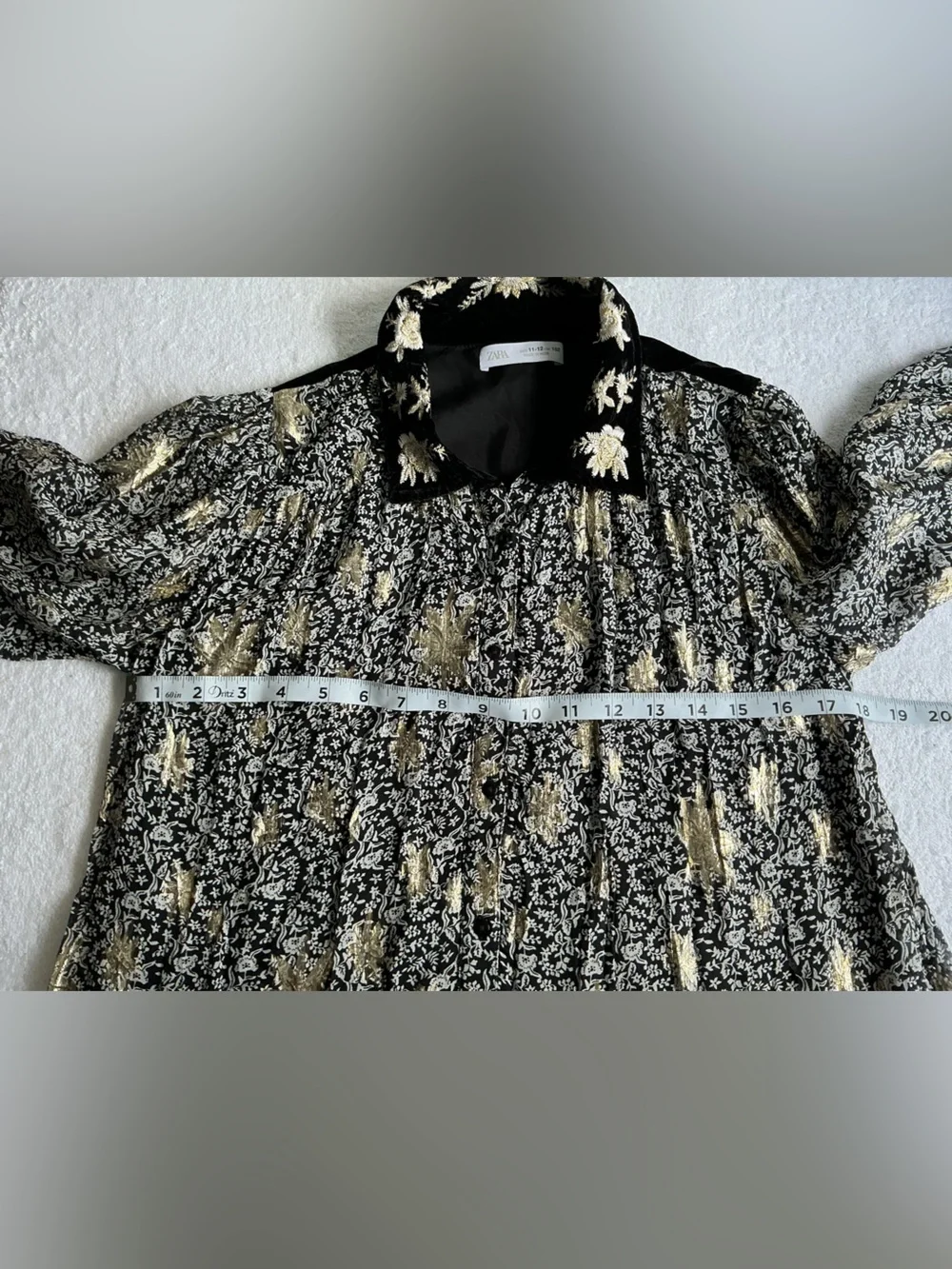 Zara lightweight button